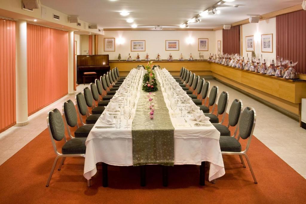 Hotel Kalvaria 기오르 외부 사진